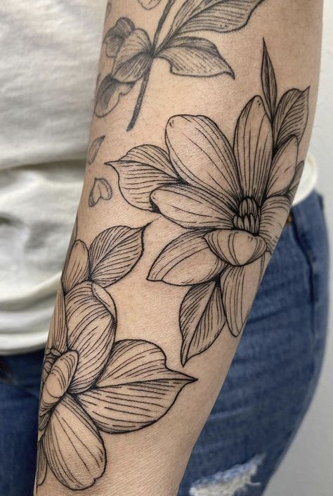 Line Work Flower Sleeve, Single Flower Arm Tattoo, Black Line Floral Tattoo, Tattoo Line Work, Aesthetic Tattoo Ideas, Backpiece Tattoo, 15 Aesthetic, Woodcut Tattoo, Flower Tattoo Meanings