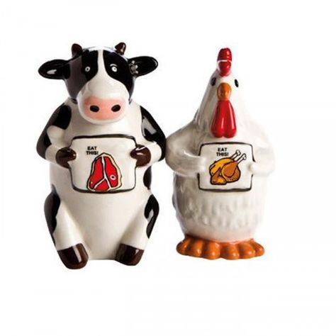 Magnetic Cow & Rooster Salt & Pepper Shakers - Yellow Octopus Chicken Salt, Beef Cow, Holstein Cow, Chicken Signs, Chicken Eating, Holstein Cows, Eat Beef, Salt N Pepper, Ceramic Hand