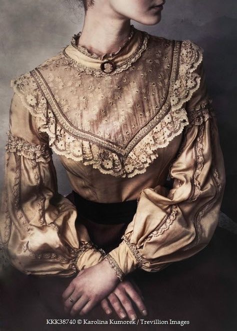 العصور الوسطى, Women Lace Blouse, Mode Retro, People Women, Victorian Clothing, Stil Inspiration, Victorian Women, Edwardian Fashion, Old Fashion