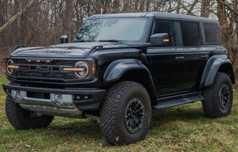 Bronco Raptor Black, Black Ford Bronco, Ford Bronco Raptor, Bronco Raptor, Armored Truck, Future Cars, Jeep Rubicon, Nice Cars, Workout Outfits