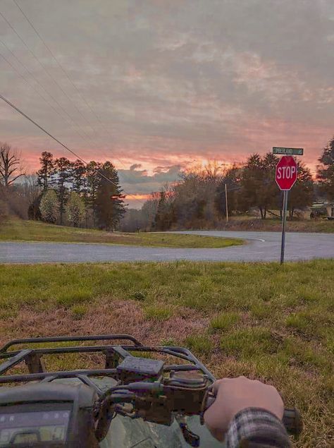 Fourwheeling Aesthetic, Fourwheeler Aesthetic, Summer Country Aesthetic, County Aesthetic, Summer In The Country, Southern Nights, Four Wheeling, Country Aesthetic, Country Summer