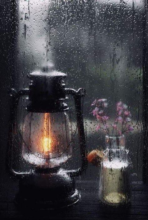 Lantern Rainy Window, Rainy Mood, I Love Rain, Love Rain, Singing In The Rain, Rainy Night, On A Rainy Day, Sound Of Rain, Foto Art