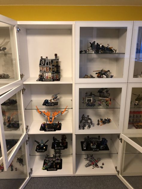 Lego Set Display Ideas, Ikea Metal Cabinet, Lego Display Shelves, Lego Set Display, Lego Display Shelf, Lego Shelf, Lego Room Ideas, Lego Display Case, Lego Display Ideas