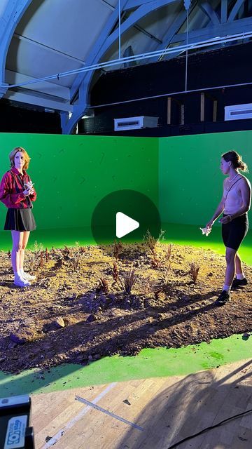 BLAZE STUDIO LONDON on Instagram: "Behind the scenes building an extra-terrestrial landscape for Avalon’s music video using a green screen and a lot of sand!! 🪐🌎👽☄️✨

#greenscreen #extraterrestrial #setdesign #musicvideo" Extra Terrestrial, Green Screen, Set Design, Music Video, Behind The Scenes, Music Videos, Screen, London, Building