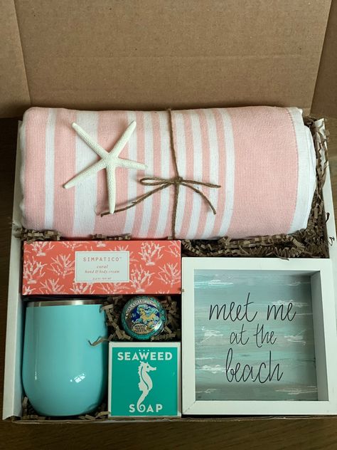 Vacation Gift Basket, Beach Gift Basket, Pool Party Gift, Summer Gift Baskets, Beach Theme Gifts, Pool Gifts, Beach Bag Gift, Hand Moisturizer, Ocean Gifts