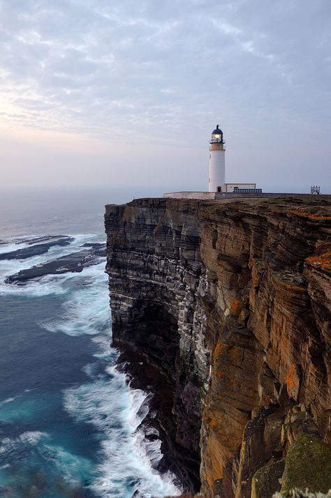 Noup Head Lighthouse in the gloaming, Westray, Orkney ) Cottages Scotland, Lighthouse Photos, Lighthouse Pictures, Orkney Islands, Beautiful Lighthouse, Belem, Light House, Isle Of Skye, Scotland Travel