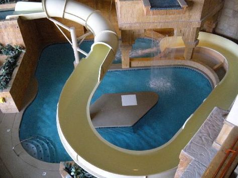 BlueWater Resort and Casino: Pool slide Insane Bedrooms, Dream Backyards, Pools Ideas, Pool Bedroom, Veranda Design, Indoor Pools, Indoor Slides, Luxury Swimming Pools, Indoor Swimming Pool