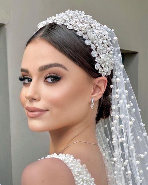 Bridal Hair Updo With Veil, Bride Hair Down, Glam Bride Makeup, Wedding Dresses Plus, Bridal Veils And Headpieces, Glam Bride, Wedding Hair Up, Bridal Makeup Natural, Bridal Makeup Wedding