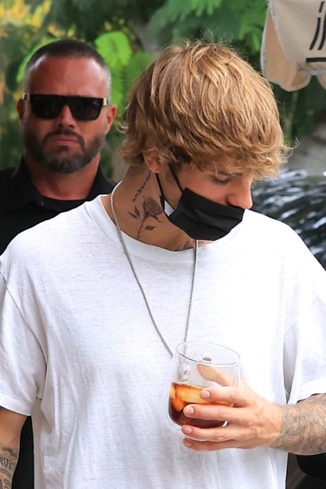 Justin Bieber Hair Cut, Fall Haircuts, Epic Hair, Autumn Looks, Justin Bieber Posters, Hair Evolution, The Quiff, Buzz Cuts, Low Maintenance Haircut