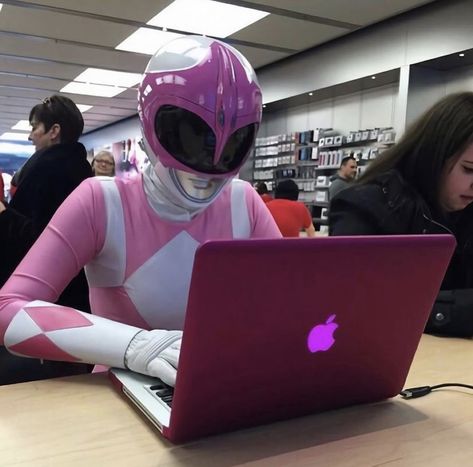 Pink Power Ranger Aesthetic, Power Rangers Funny, Power Rangers Memes, Cool Baby Gadgets, Kimberly Hart, Power Rangers Cosplay, Pink Power Rangers, Go Go Power Rangers, Baby Gadgets