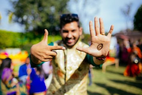 Minimal mehendi for groom | Desi Groom Swag | Trending mehendi ideas for indian groom | Mehendi inspiration for men | Courtesy: shaadisaga | Every Indian bride’s Fav. Wedding E-magazine to read. Here for any marriage advice you need | www.wittyvows.com shares things no one tells brides, covers real weddings, ideas, inspirations, design trends and the right vendors, candid photographers etc. Mehandi Pose For Groom, Groom Mehndi Photoshoot, Groom Mehendi Photoshoot, Groom Mehndi Poses, Groom Mehendi Poses, Mehandi Stills, Mehendi For Groom, Mehndi Groom, Mehendi Shoot