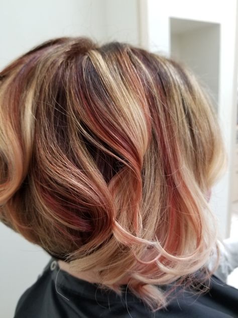 #shorthair #tricolor Tricolor Hair, Funky Short Hair, Tri Color, Hair Ideas, Short Hair, Short Hair Styles, Long Hair Styles, Hair Styles, Hair