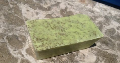 Tea Tree is known to fight acne. Yield: approx. 100g 95g Melt and pour base 2g Goat's Milk 2g Tea Tree essential oil (mixed with Tea t... Milk Face, Tea Tree Soap, Soap Melt And Pour, Tree Soap, Melt And Pour Soap, Essential Oil Mixes, Melt And Pour, Body Washes, Homemade Soap Recipes