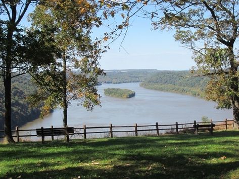 Looking for a view? The Pinnacle Overlook Nature Preserve is situated within the Susquehanna Riverlands in Holtwood, Pennsylvania. It offers panoramic views of Lake Aldred, one of the widest points along the Susquehanna River, and features a network of nearly three miles of hiking trails. 🏞️ @susquehannagreenway Susquehanna River Pennsylvania, Susquehanna River, Nature Preserve, Hiking Trails, Pennsylvania, Hiking, Lake, Travel, Instagram