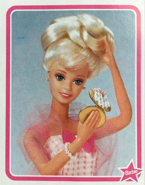 Vintage Barbie Ads, Barbie Decades, Old Barbie, Barbie Art, Barbie 90s, Barbies Pics, Fairy Clothes, Barbie Accessories, Vintage Barbie Dolls