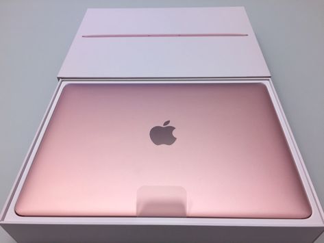 Apple Computer Laptop, Rose Gold Macbook, Apple Laptop Macbook, Pink Macbook, Cool Tech Gadgets Electronics, Diy Body Care, Pink Apple, Mac Book, Apple Computer