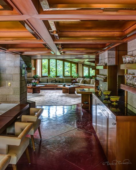 Orinda California, Frank Lloyd Wright Interior, Usonian Style, Frank Lloyd Wright Usonian, Casa Retro, 70s House, Frank Lloyd Wright Homes, Beton Design, 70s Home