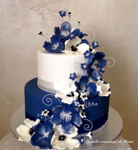 Blue Birthday Cake Ideas, Wedding Cake Designs Blue, Blue And White Wedding Cake, Unfrosted Cake, 25th Wedding Anniversary Party, Blue And White Wedding, Quinceanera Cakes, Flowers Cake, Wedding Cakes Blue