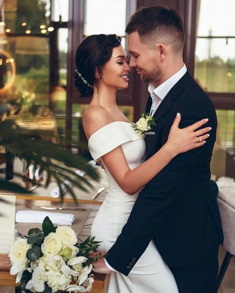 This couple is feeling on top of the world 💞 Double tap & TAG someone you love the most💗⁠ . . Photos by @sapicheva.wedding Bride and… | Instagram Elegant Bridal Gown, Minimalist Wedding Dresses, Fit And Flare Wedding Dress, Fitted Wedding Dress, Formal Dresses For Weddings, Satin Wedding Dress, Ivory Wedding, Satin Wedding, Plus Size Wedding