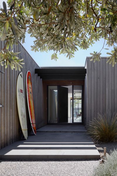 Manifest 2023, Australian Beach House, Beach Houses Architecture, Hidden House, Beach House Exterior, Australian Beach, Beach Shack, Modern Beach House, Exterior Cladding