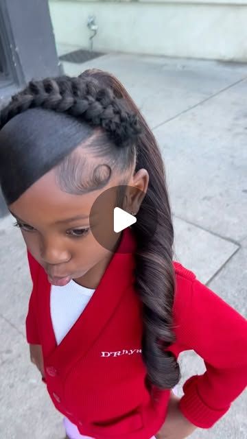 LA HAIRSTYLIST 💇🏾‍♀️💋 on Instagram: "my baby girl 😍😍😍 @hairbypookah   -   #ponytails #lahairstylist #sleekponytail #messybun #sidepartponytail #lowponytail #got2b #lahair #bomb #laponytails #halfuphalfdown #deals #braids #labraids #highponytail #fyp #fun #hair #la #explore" High Long Ponytails, Cute Low Ponytails, Kid Ponytail Hairstyles Black, Cute Ponytails For Black Women, Swoop Ponytail, Low Ponytails, Ponytail Ideas, Barbie Ponytail, Sleek Ponytail Hairstyles