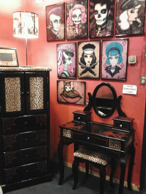 Rockabilly Bedroom, Rockabilly Home Decor, Rockabilly Decor, Texture Reference, Colored Walls, Interior Artwork, Horror Decor, Goth Home, Black Furniture