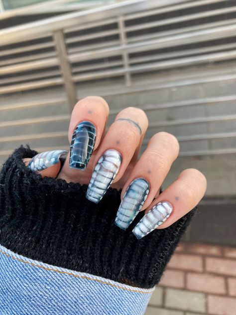 How To Snake Skin Nails, Snakes Nails, Nails Care Tips, Snake Nails Designs, Summer Nail 2023, Nail Polish Tips, Snake Nails, Snake Skin Nails, Nail Routine