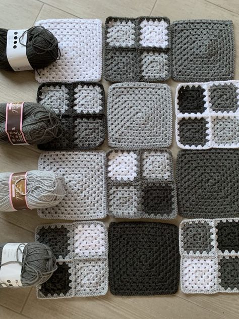 Crochet Blankets With Squares, Granny Square Blanket Black And White, Crochet Patch Work Blanket, Granny Square Blanket For Men, Masculine Granny Squares, Masculine Granny Square Crochet, Crochet Mens Blanket, Quilt Crochet Blanket, Baby Boy Granny Square Blanket