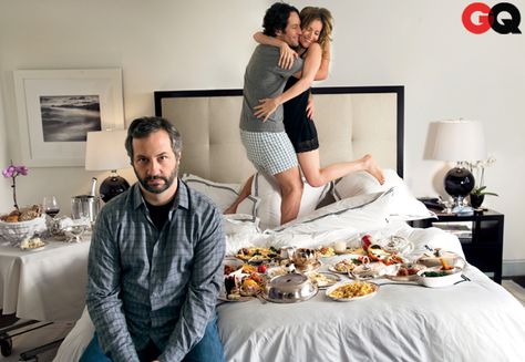 Thankful for This is 40! More please, Judd Apatow, Paul Rudd, & Leslie Mann :) Leslie Mann And Judd Apatow, Amy Wallace, King Of Comedy, Judd Apatow, Change Your Habits, How To Become Happy, Gretchen Rubin, Leslie Mann, Entertaining House