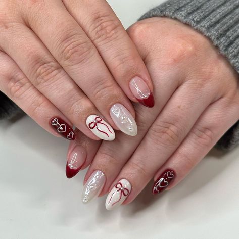 The colour and style of the season♥️🎀 . . . . #gelnails #rednails #burgundynails #almondnails #pinterestinspired #pinterestnails… | Instagram Kutek Disney, Hello Nails, Punk Nails, Blush Nails, Pretty Gel Nails, Soft Nails, Minimalist Nails, Fire Nails, Dream Nails