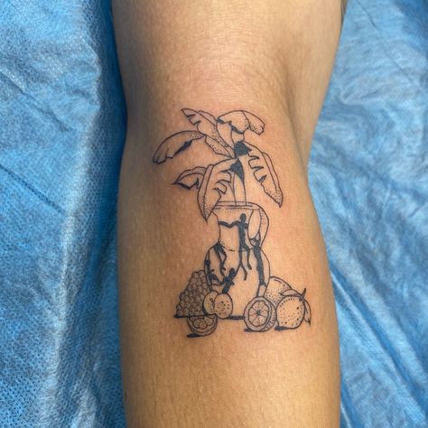 Vase Tattoos, Matisse Tattoo, Flower Flash, 2024 Tattoo, Tattoo 2023, Tattoo Board, Matisse Inspired, Tres Chic, Tattoo Inspo