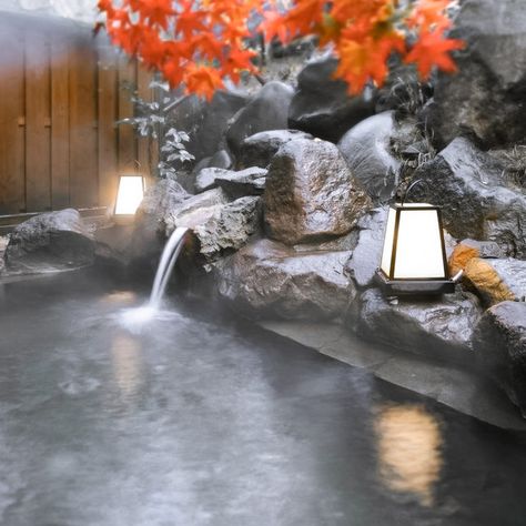 Nezuko Aesthetic, Japanese Baths, Japanese Hot Springs, Yuki Sohma, Japanese Bath, Fruits Basket Anime, Background Ideas, Fruits Basket, Hot Spring