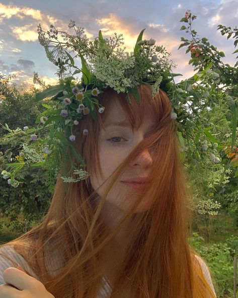 Flower Crown, No Instagram, Instagram Profile, Crown, Tumblr, Red, Hair, On Instagram, Instagram