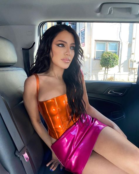 𝐍𝐈𝐊𝐈 𝐃𝐄𝐌𝐀𝐑 on Instagram: “24 hours in LA for the @amas 🖤💗🧡” Niki Demar, American Music Awards, Cute Fits, Music Awards, Strapless Top, Fashion Inspo, Women's Top, Music, On Instagram