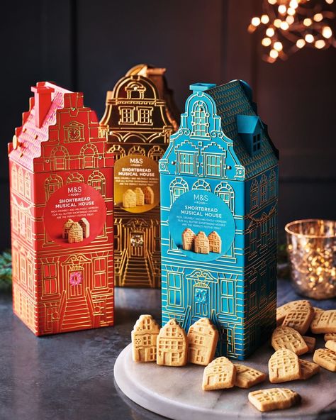 M&S on Instagram: “Get ahead with your Christmas gift shopping! Our musical house shortbread tins, £5, are filled with all-butter shortbread biscuits AND they…” Musical House, Easy Homemade Christmas Gifts, Shortbread Biscuits, Christmas Luxury, Tin House, Christmas Gift Packaging, Christmas Hamper, Biscuit Tin, Christmas Tree Shop