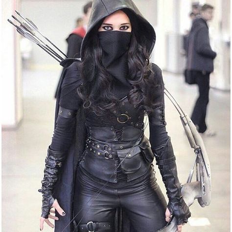 Rogue Outfit, Rogue Costume, Assassin Costume, Rogue Cosplay, Female Assassin, Warrior Outfit, Fair Outfits, Fantasy Costumes, Fantasy Clothing