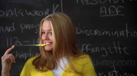 ... and pop some gum in between. | 16 Simple Studying Hacks To Help You Ace Your Next Exam Clueless Quotes, Clueless Aesthetic, Clueless Movie, Clueless Cher, Clueless 1995, Cher Clueless, Cher Horowitz, Alicia Silverstone, Movie Shots