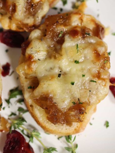 French Onion Crostini Best French Onion Soup, Gourmet Appetizers, Small Platter, French Baguette, Vidalia Onions, Gruyere Cheese, Pastry Brushes, French Onion Soup, French Bread