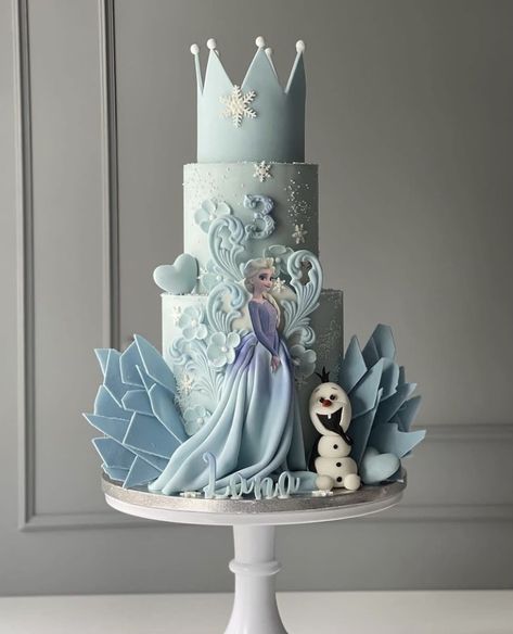 Frozen Cake Designs, Frozen Castle Cake, Elsa Torte, Elsa Birthday Cake, Frozen Birthday Party Cake, Frozen Themed Birthday Cake, Elsa Cake Frozen, Toddler Birthday Cakes, Elsa Birthday Party