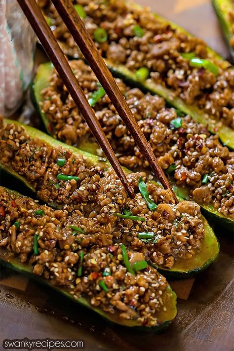 Chicken Stuffed Zucchini Boats, Zucchini Boats Healthy, Chicken Stuffed Zucchini, Zucchini Boat, Zucchini Boat Recipes, Stuffed Zucchini Boats, Stuffed Zucchini, Chicken Zucchini, Zucchini Boats