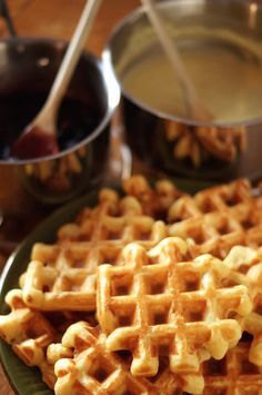 Overnight sourdough waffles. Prepare the batter at night then bake in the morning! Super healthy, crispy, and delicious waffles! The best waffle recipe ever! Waffle Recipe Uk, Sourdough Waffle Recipe, Sourdough Bread Recipes, Sourdough Waffles, Overnight Sourdough, Best Waffle Recipe, Galletas Keto, Serving Ideas, Sourdough Starter Recipe