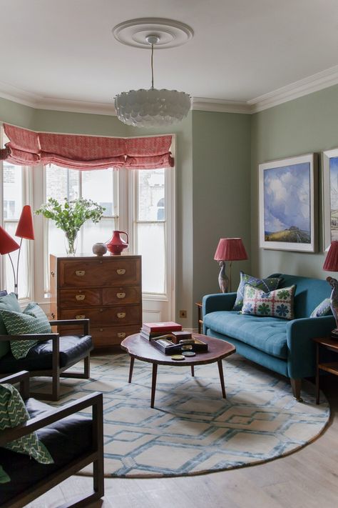 Green Wall Color, Green Living Room, Open Plan Living Room, Vintage Living Room, Living Room Green, West London, Main Bedroom, Guest Bedrooms, Open Plan Living