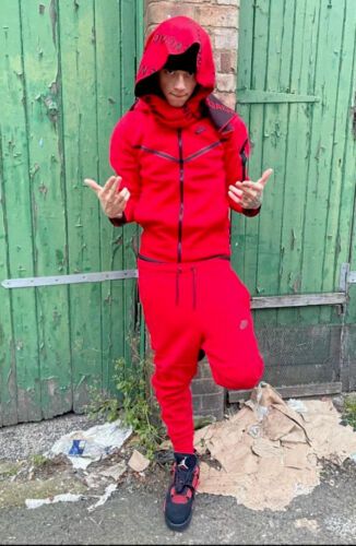 Central Cee Tech Fleece, Red Tech Fleece, Red Nike Tech, Central Cee, Nike Tech Fleece, Red Nike, Nike Tech, Tech Fleece, Celebrity Outfits