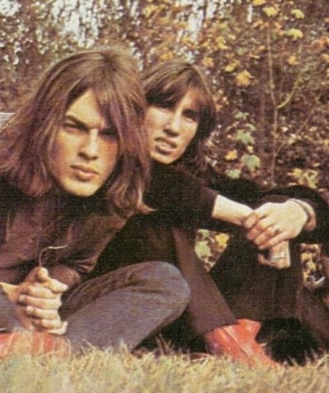 PINK FLOYD HQ — David Gilmour And Roger Waters David Gilmour Pink Floyd, Pink Floyd Art, Richard Williams, Richard Wright, Roger Waters, David Gilmour, Robert Plant, Rock Legends, Everything Pink