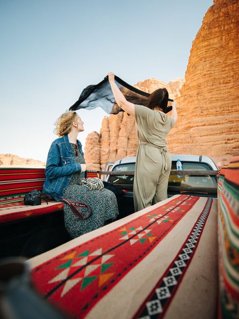 Lifestyle Photography Portfolio - I Julia Nimke I Photographer I Berlin I Bedouin Tent, Valley Of The Moon, Jordan Travel, Outdoor Photographer, Modern Photographers, Sky Full Of Stars, Photographer Portfolio, Blue Car, Visit New York