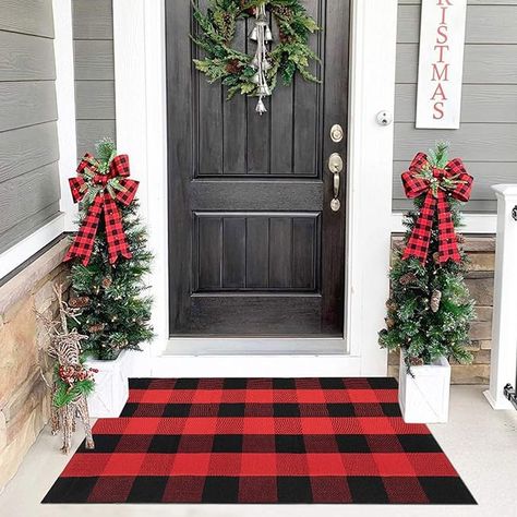 KOZYFLY Buffalo Plaid Rug 27.5x43 Inches Red and Black Checkered Rug Christmas Halloween Fall Door Mat Woven Cotton Washable Area Rugs Door Mat Outdoor Entrance for Front Porch Entryway Buffalo Plaid Rug, Plaid Area Rug, Plaid Rug, Porch Rug, Christmas Doormat, Christmas Front Porch, Christmas Front Doors, Golden Gate Park, Layered Rugs