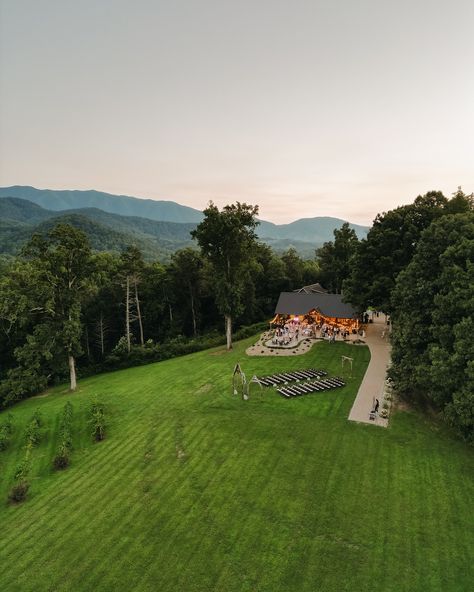 @harpersvineyard from a birds-eye view 😍 Mountain Wedding Venues, Beautiful Wedding Venues, Birds Eye View, Birds Eye, Mountain Wedding, Beautiful Weddings, Wedding Venues, Birds, Wedding Photographers