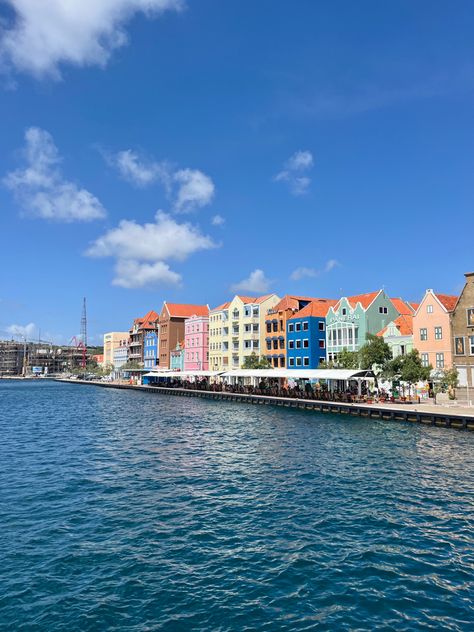 Curacao Aesthetic, Curacao Island, Caribbean Culture, Countries To Visit, Punta Cana, Travel Inspo, Dream Vacations, Places To Travel, Around The Worlds