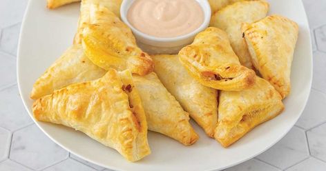 Brisket Empanadas, Breakfast Empanadas, Easy Empanadas Recipe, Texas Recipes, Texas Brisket, Cheese Empanadas, Salad Cream, Texas Food, Food Contest