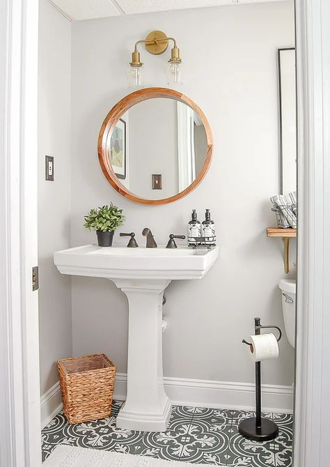 Sherwin Williams On The Rocks Vintage Modern Bathroom, Small Half Baths, Modern Vintage Bathroom, Cute Bathroom Ideas, Vintage Bathroom Decor, Powder Room Small, Bad Inspiration, Pedestal Sink, Vintage Bathrooms